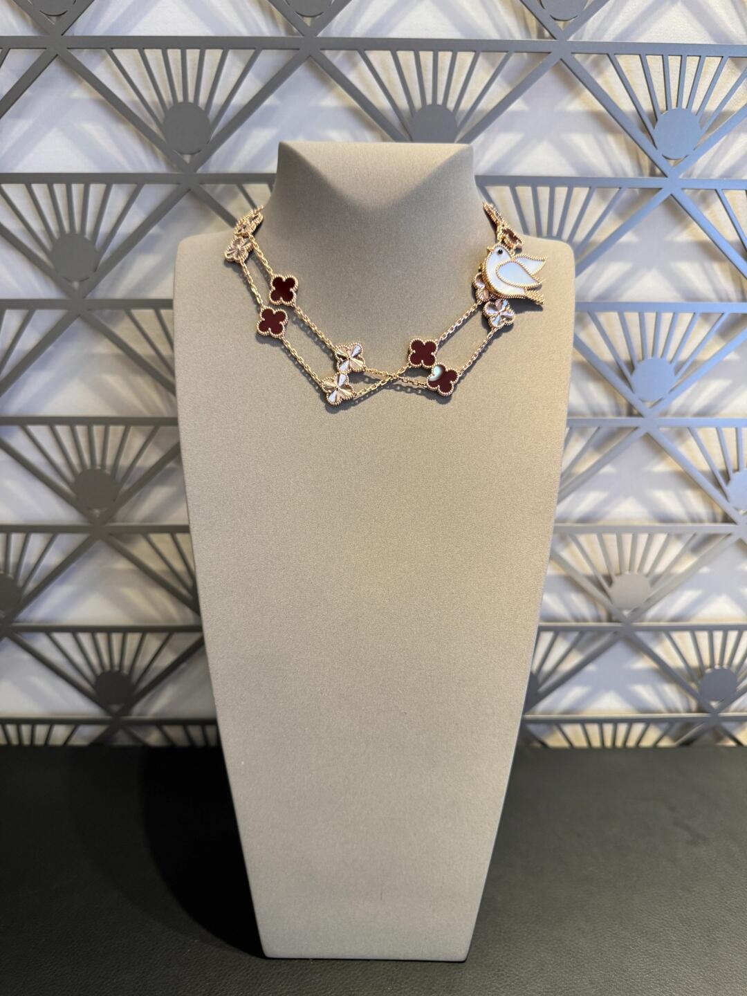 [Lumi Jewels]CLOVER 20 MOTIFS LASER CARNELIAN NECKLACE