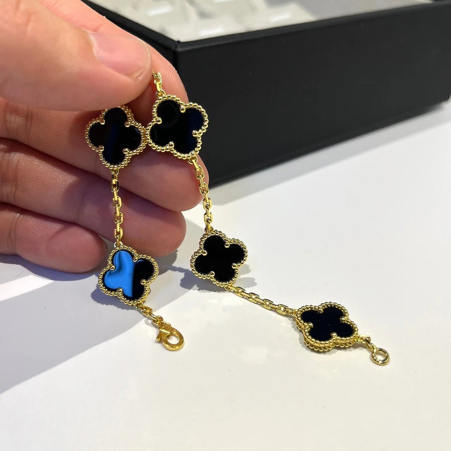 [Lumi Jewels] CLOVER 5 MOTIF ONYXS BRACELET COLLECTION