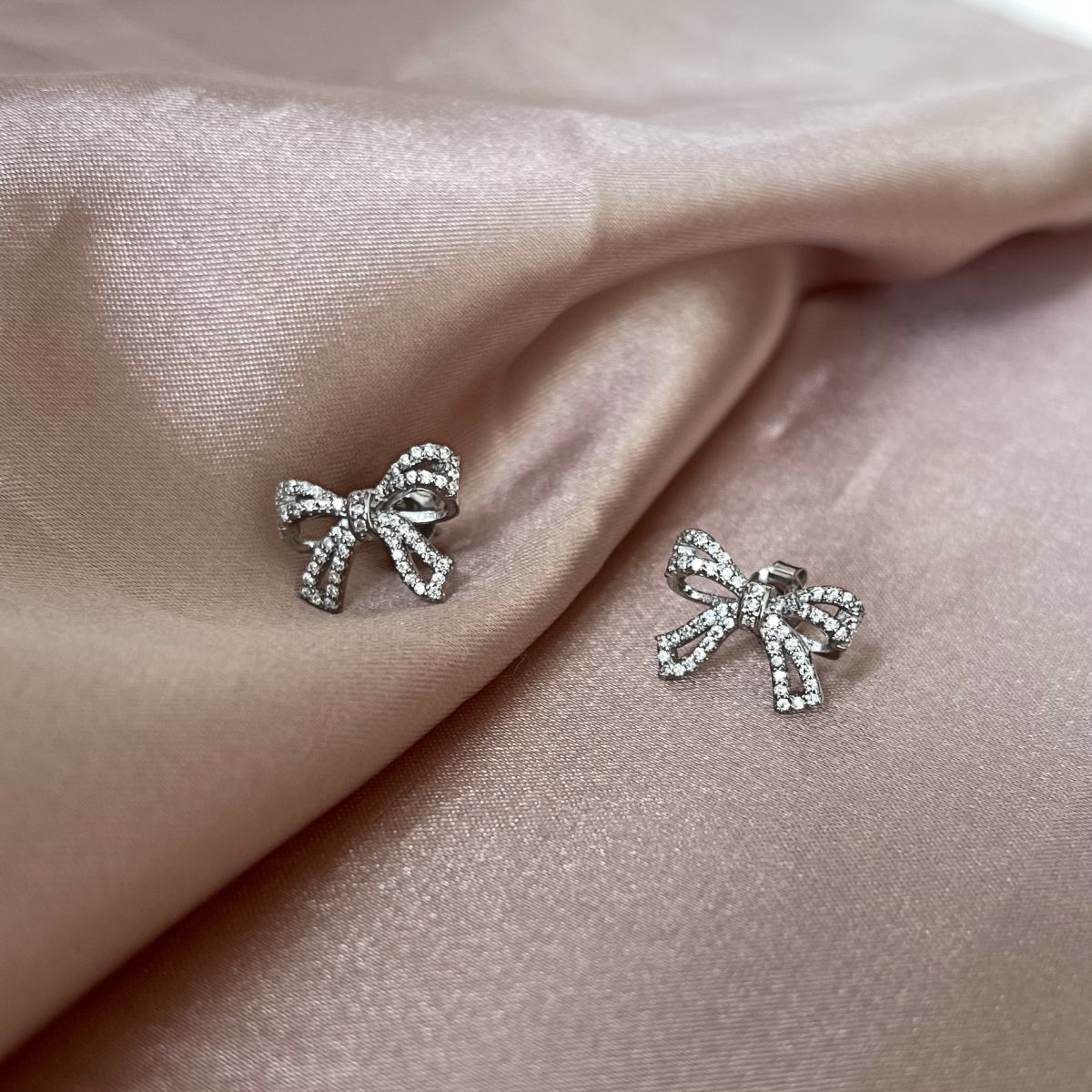 [Lumi Jewels]Dainty Bow Shape Earrings