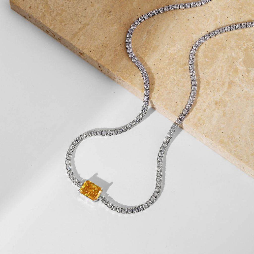 [Lumi Jewels]2.0 carat Ornate Emerald Cut Necklace