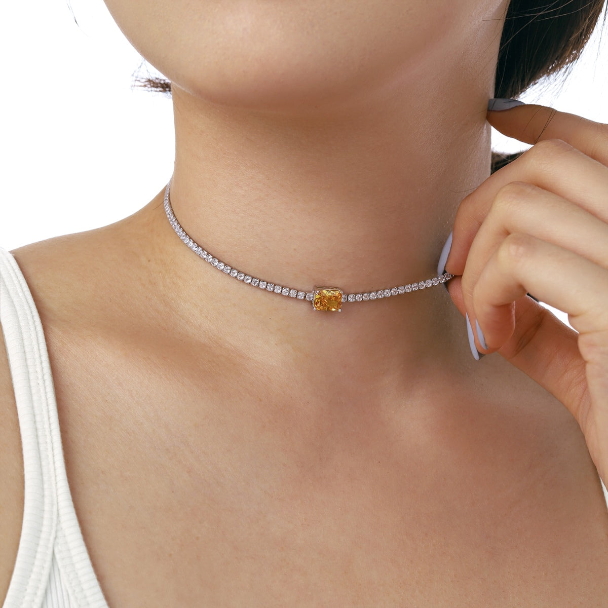 [Lumi Jewels]2.0 carat Ornate Emerald Cut Necklace
