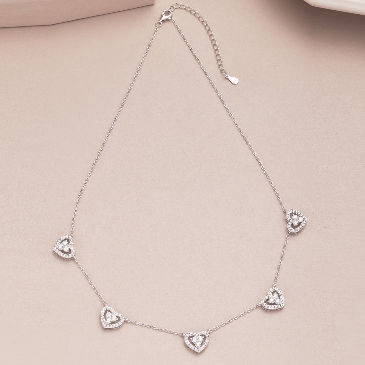 [Lumi Jewels]Sparkling Five Heart Necklace