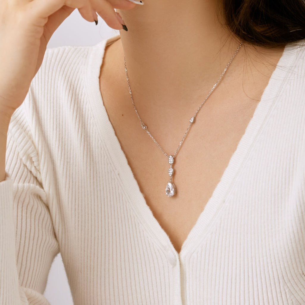 [Lumi Jewels]Dazzling Pear Cut Necklace