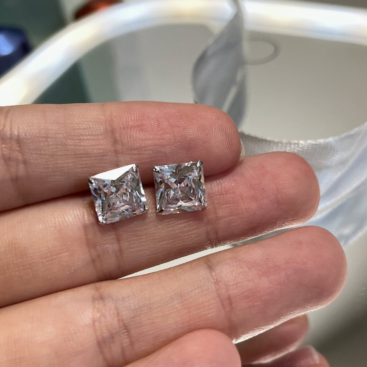 [Lumi Jewels]Ornate Square Shape Earrings