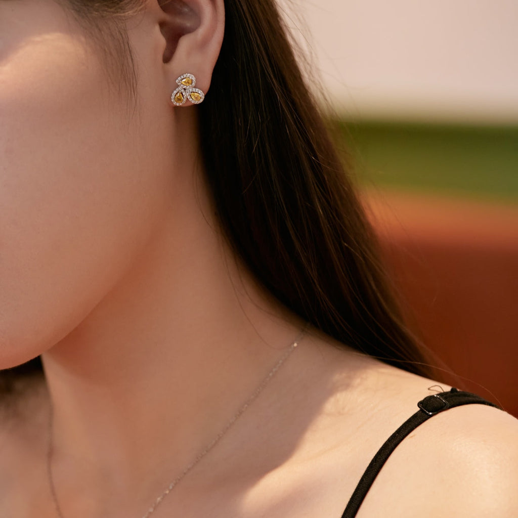 [Lumi Jewels]Ornate Flower Shape Pear Cut Lover Earrings
