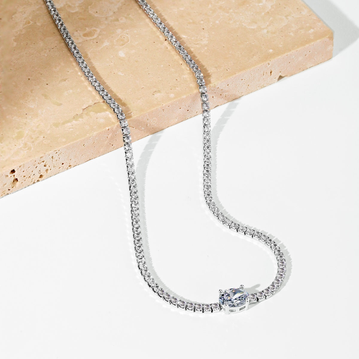 [Lumi Jewels]1.0 Carat Shining Oval Cut Necklace