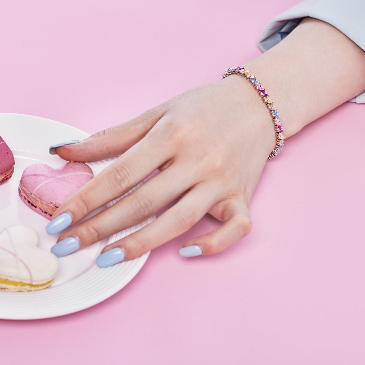 [Lumi Jewels]Ornate Sparkling Multi Cut Party Bracelet