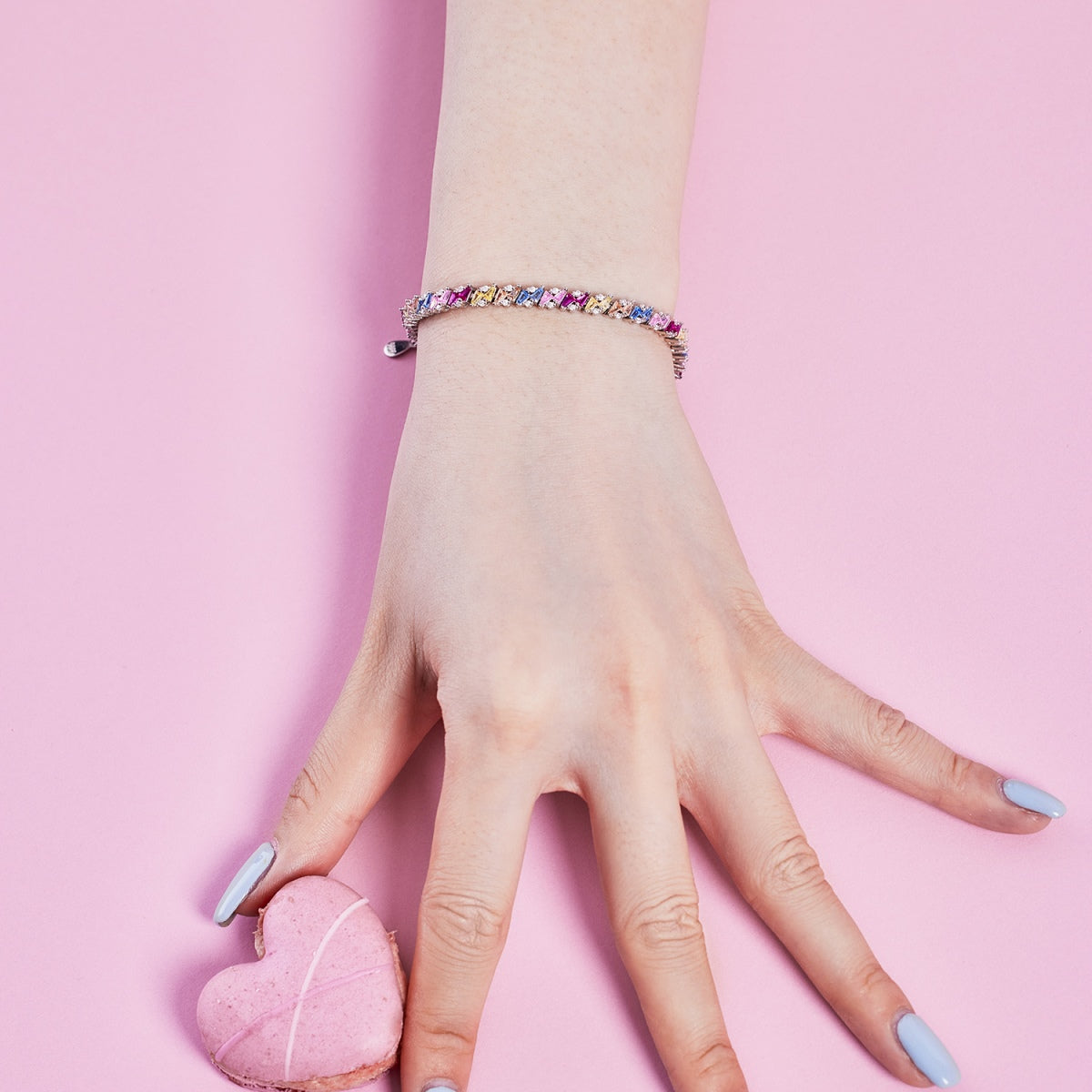 [Lumi Jewels]Ornate Sparkling Multi Cut Party Bracelet
