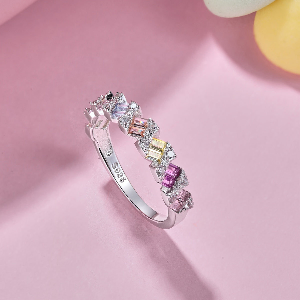 [Lumi Jewels]Delicate Vibrant Emerald Cut Daily Ring