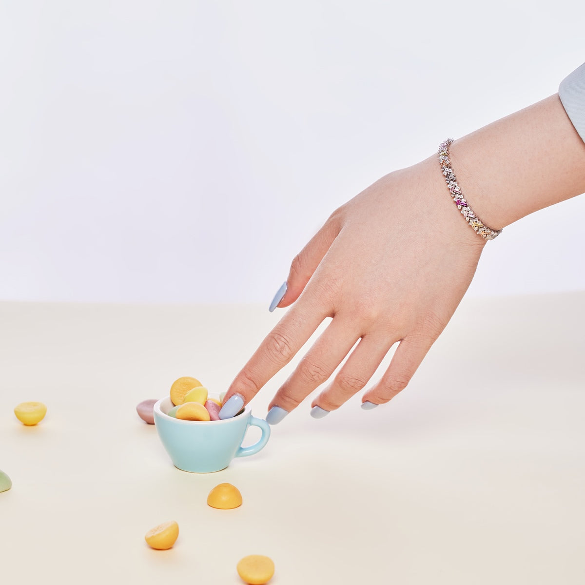 [Lumi Jewels]Dazzling Unique Multi Shape Daily Bracelet