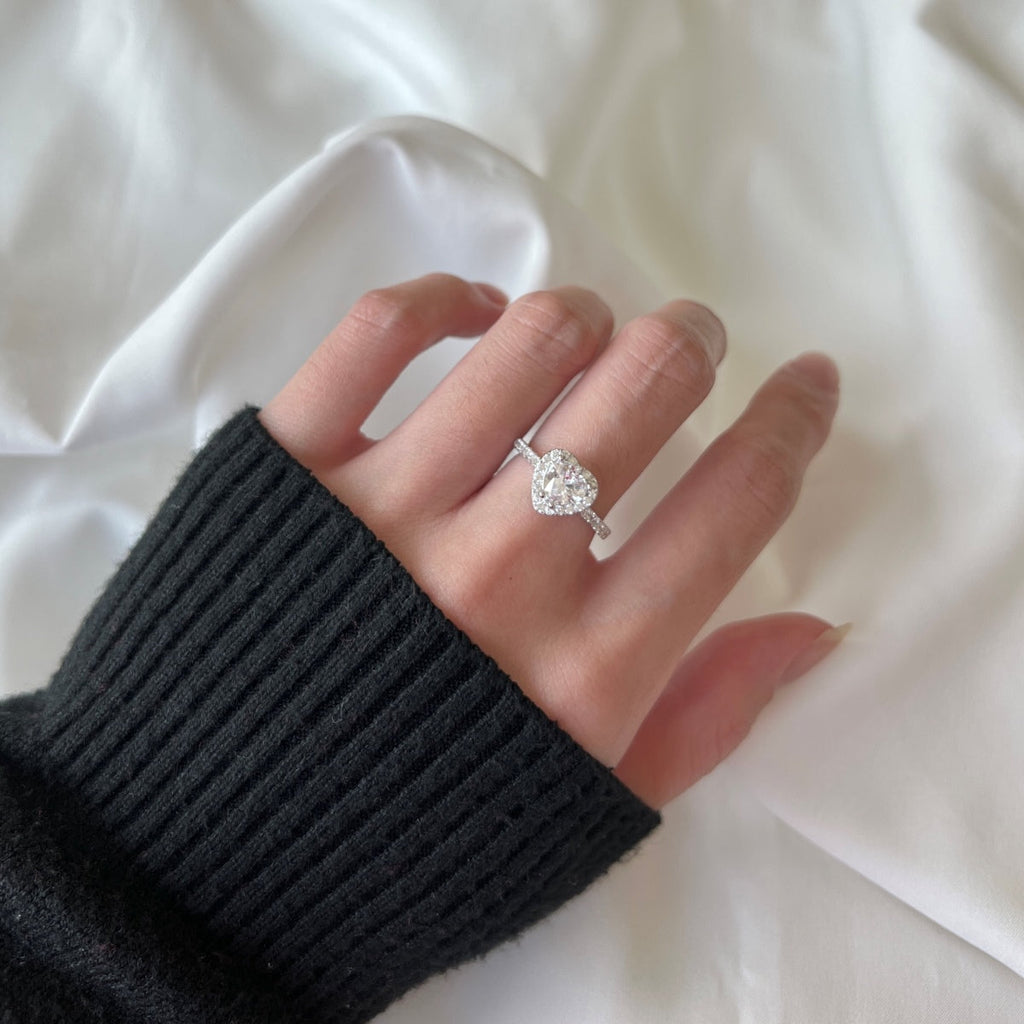 [Lumi Jewels]Eternity Splashy Romantic Heart Shape Lover Ring