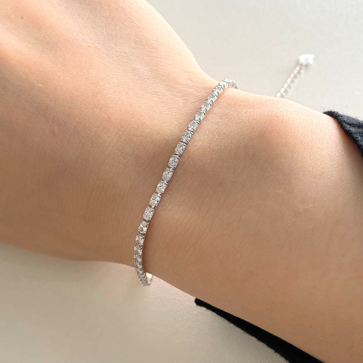 [Lumi Jewels]Elegant Emerald Cut Daily Bracelet
