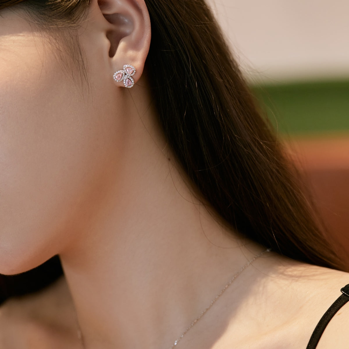 [Lumi Jewels]Ornate Flower Shape Pear Cut Lover Earrings