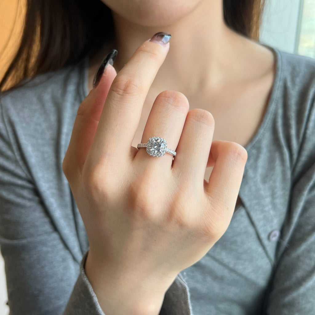 [Lumi Jewels]Dazzling Resplendent Round Cut Wedding Ring