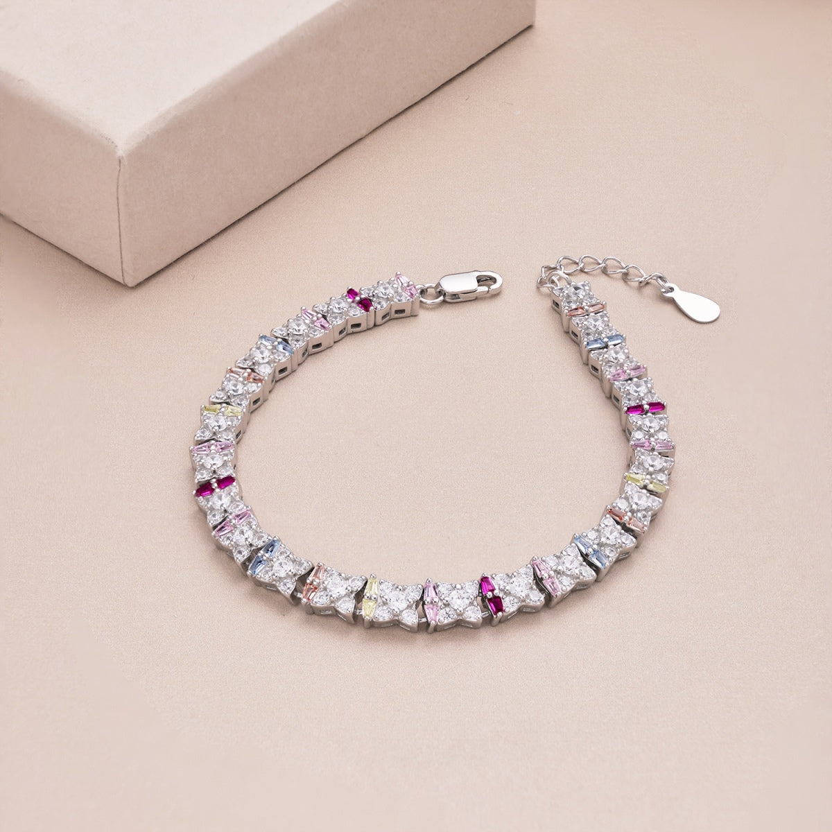 [Lumi Jewels]Unique Colorful Flower Shape Daily Bracelet