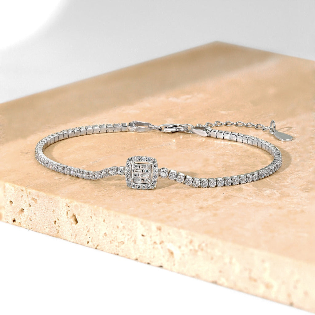 [Lumi Jewels]Luxurious Dazzling Square Shape Banquet Bracelet