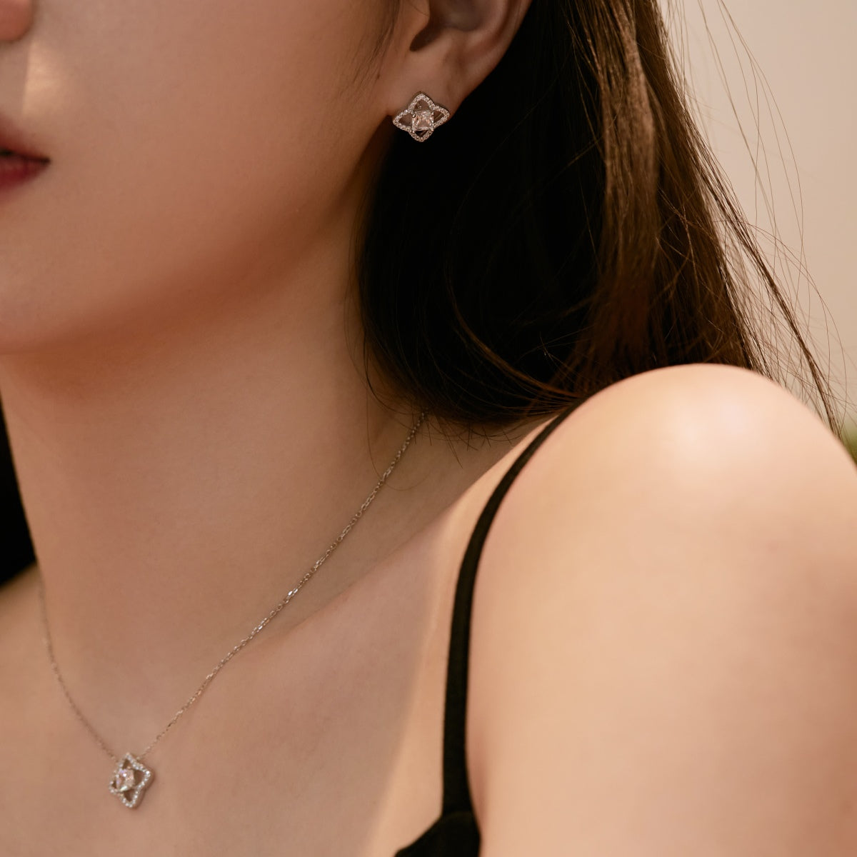 [Lumi Jewels]Elegant Star Shape Princess Cut Daily Earrings