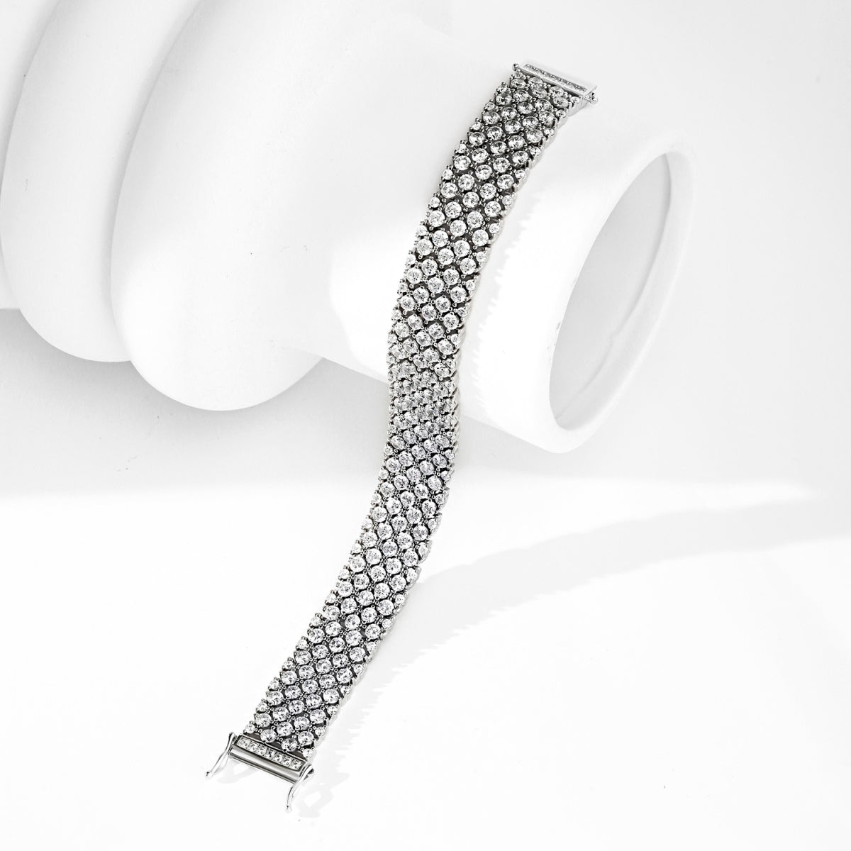 [Lumi Jewels]Ornate Elegant Round Cut Party Bracelet