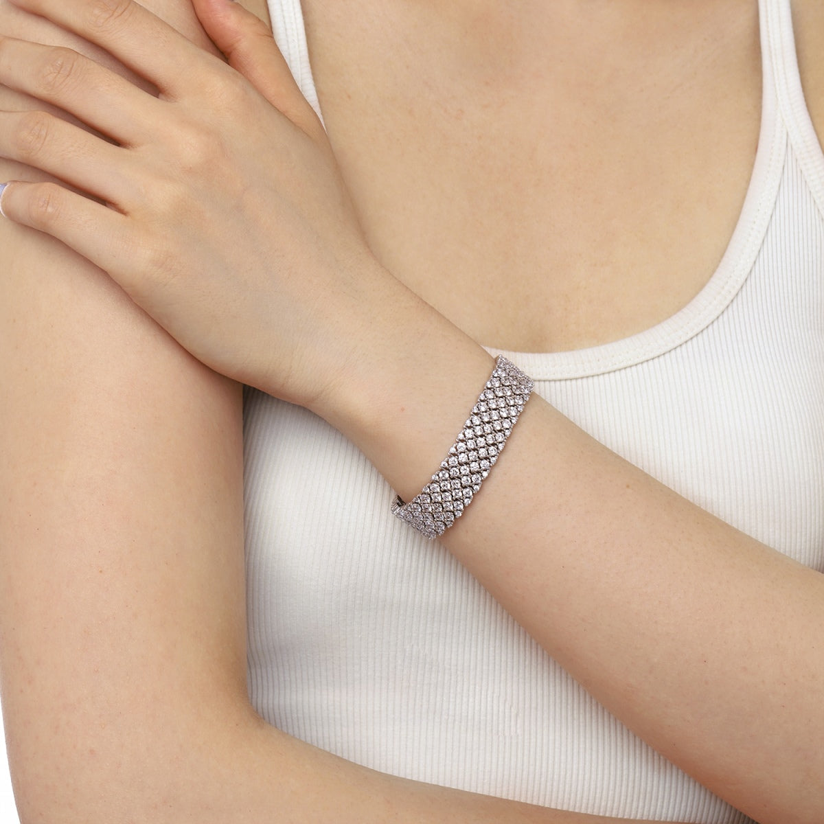 [Lumi Jewels]Ornate Elegant Round Cut Party Bracelet