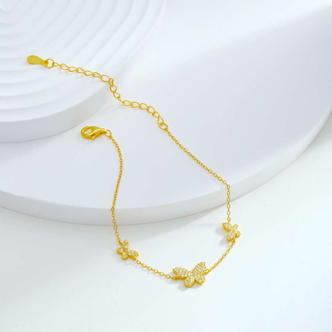 [Lumi Jewels]Delicate Butterfly Pendant Bracelet