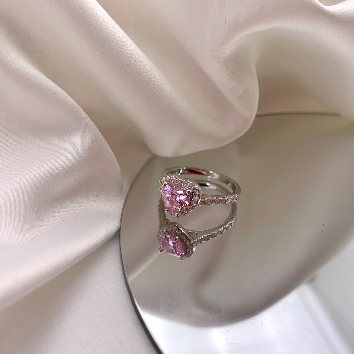 [Lumi Jewels]Eternity Splashy Romantic Heart Shape Lover Ring