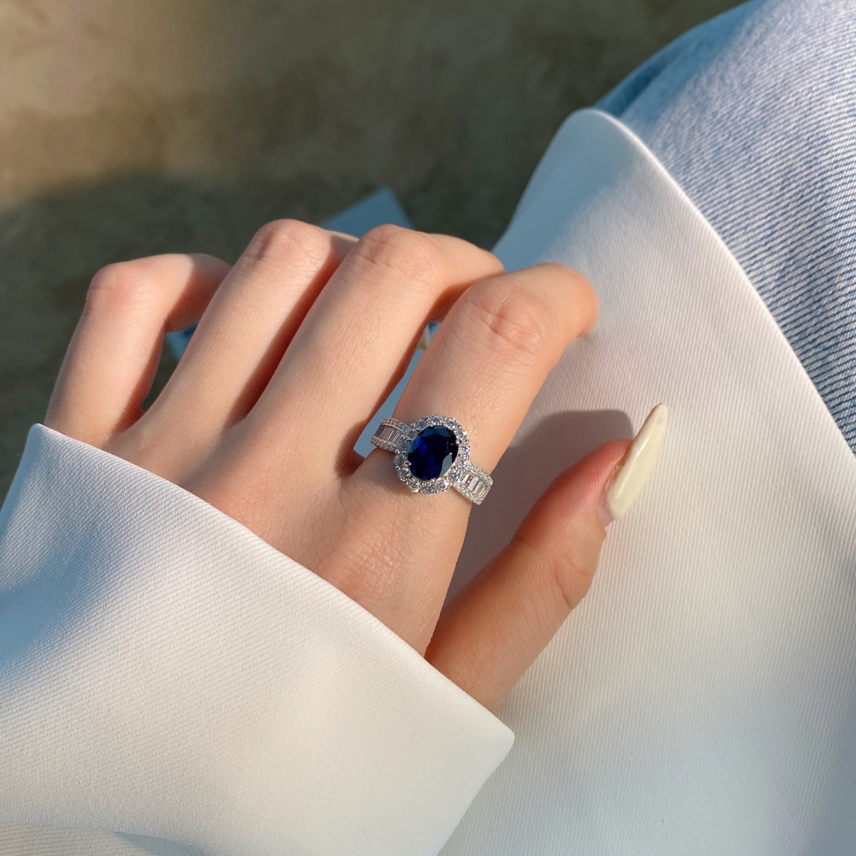 [Lumi Jewels]1.5 Carat Dazzling Charming Oval Cut Banquet Ring