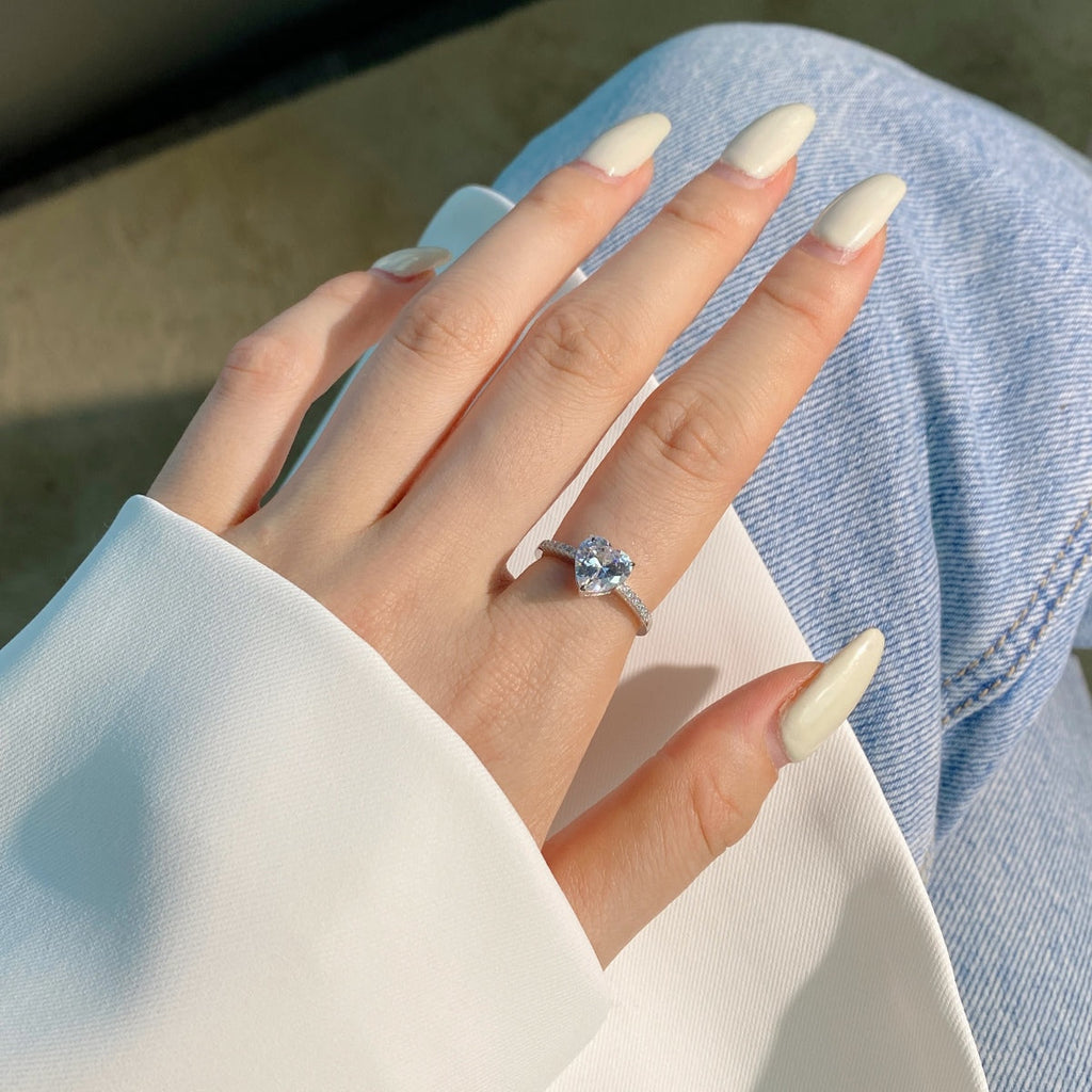 [Lumi Jewels]2.0 Carat Dazzling Lustrous Heart Cut Lover Ring