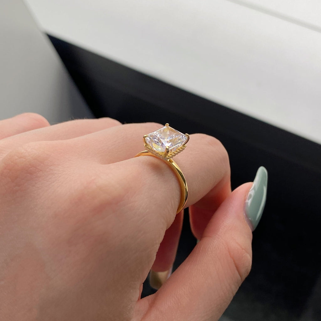 [Lumi Jewels]4.0 Carat Ornate Enchanting Radiand Cut Banquet Ring