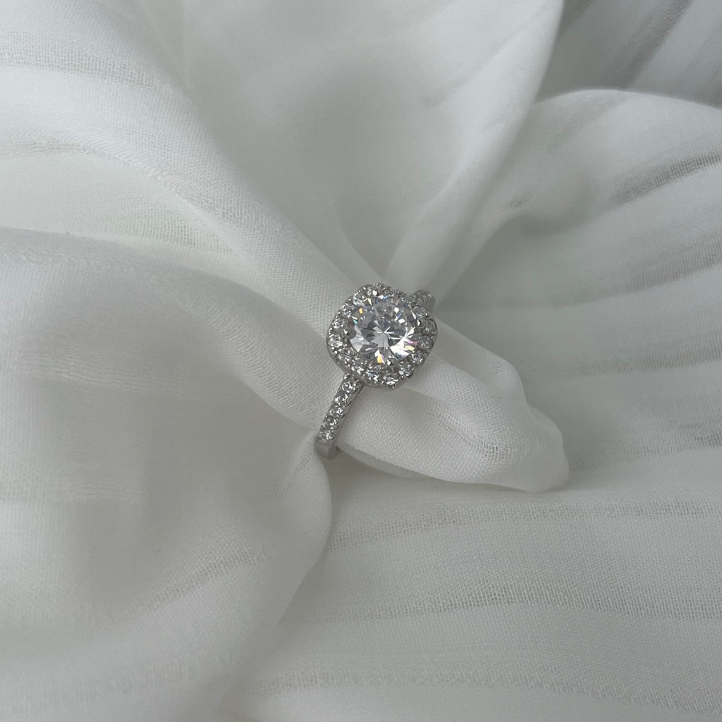 [Lumi Jewels]Dazzling Resplendent Round Cut Wedding Ring