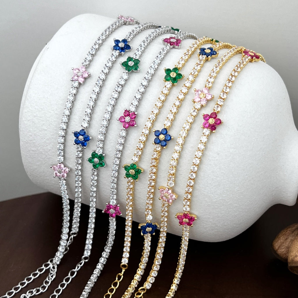 [Lumi Jewels]Sparkling Flower Shape Tennis Bracelet