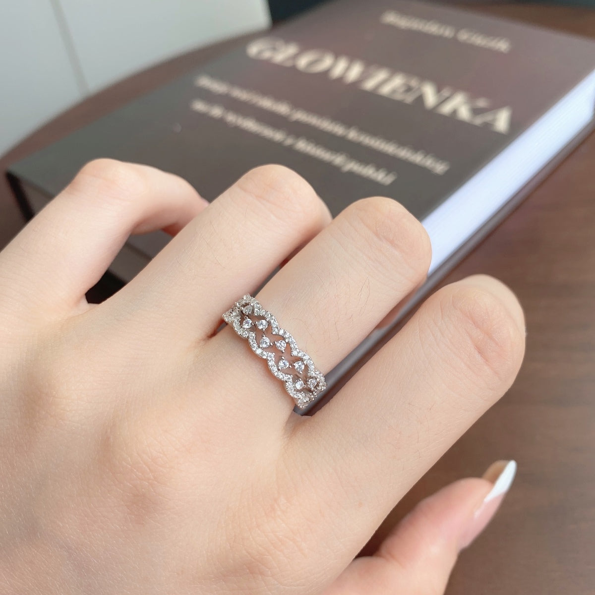 [Lumi Jewels]Elegant Resplendent Round Shape Party Ring