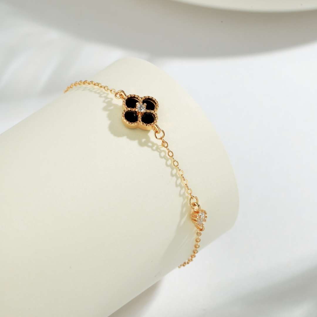 [Lumi Jewels]Delicate Four Leaf Clover Bracelet