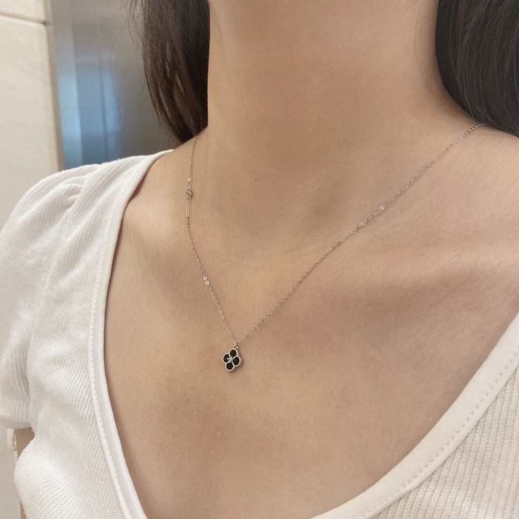 [Lumi Jewels]Delicate Flower Shape Necklace