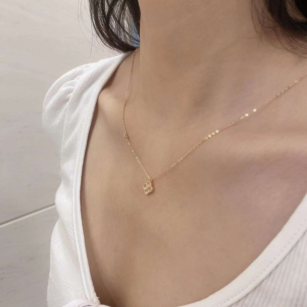 [Lumi Jewels]Delicate Flower Shape Necklace