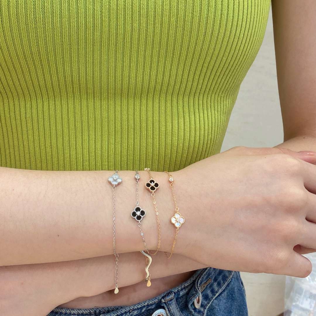 [Lumi Jewels]Delicate Four Leaf Clover Bracelet