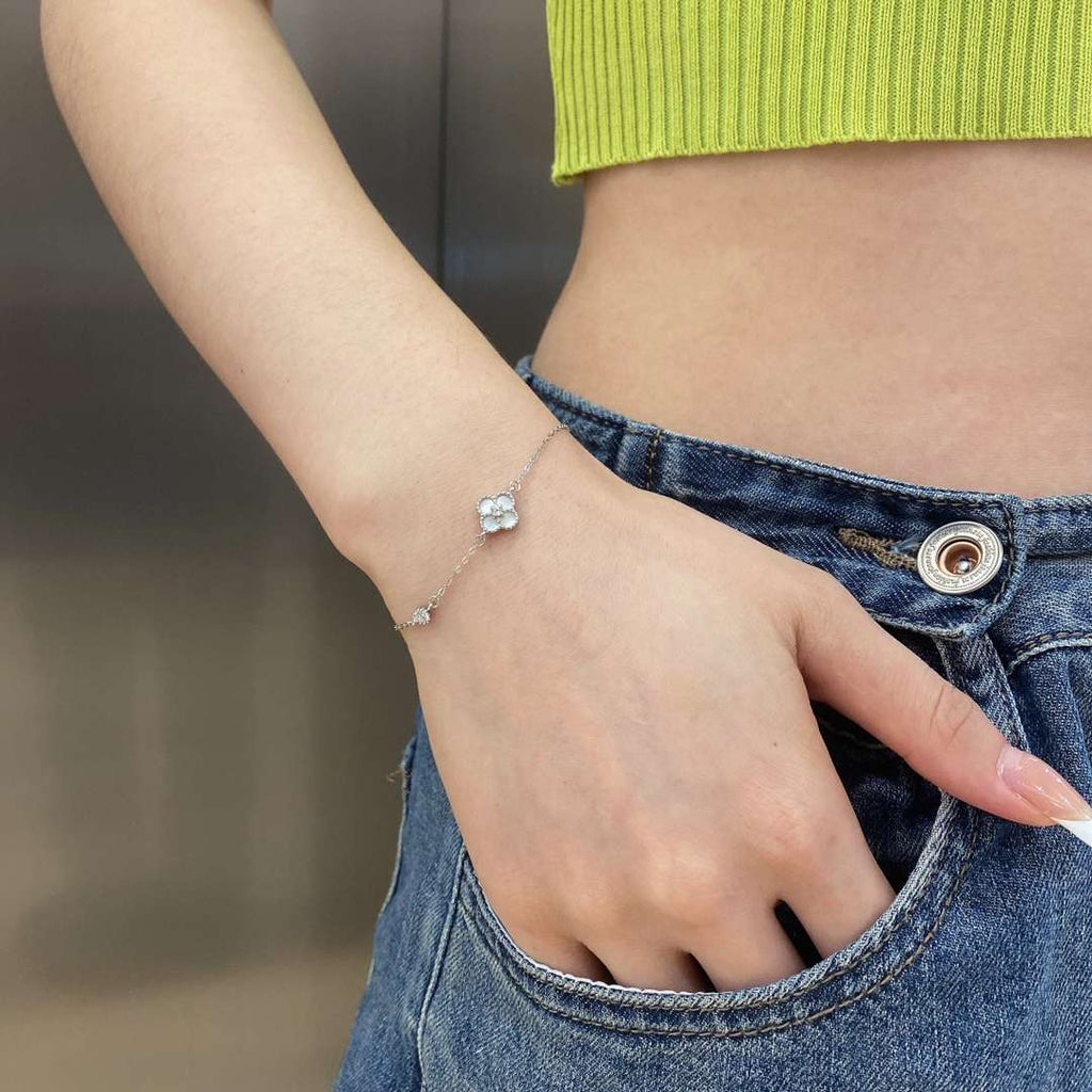 [Lumi Jewels]Delicate Four Leaf Clover Bracelet