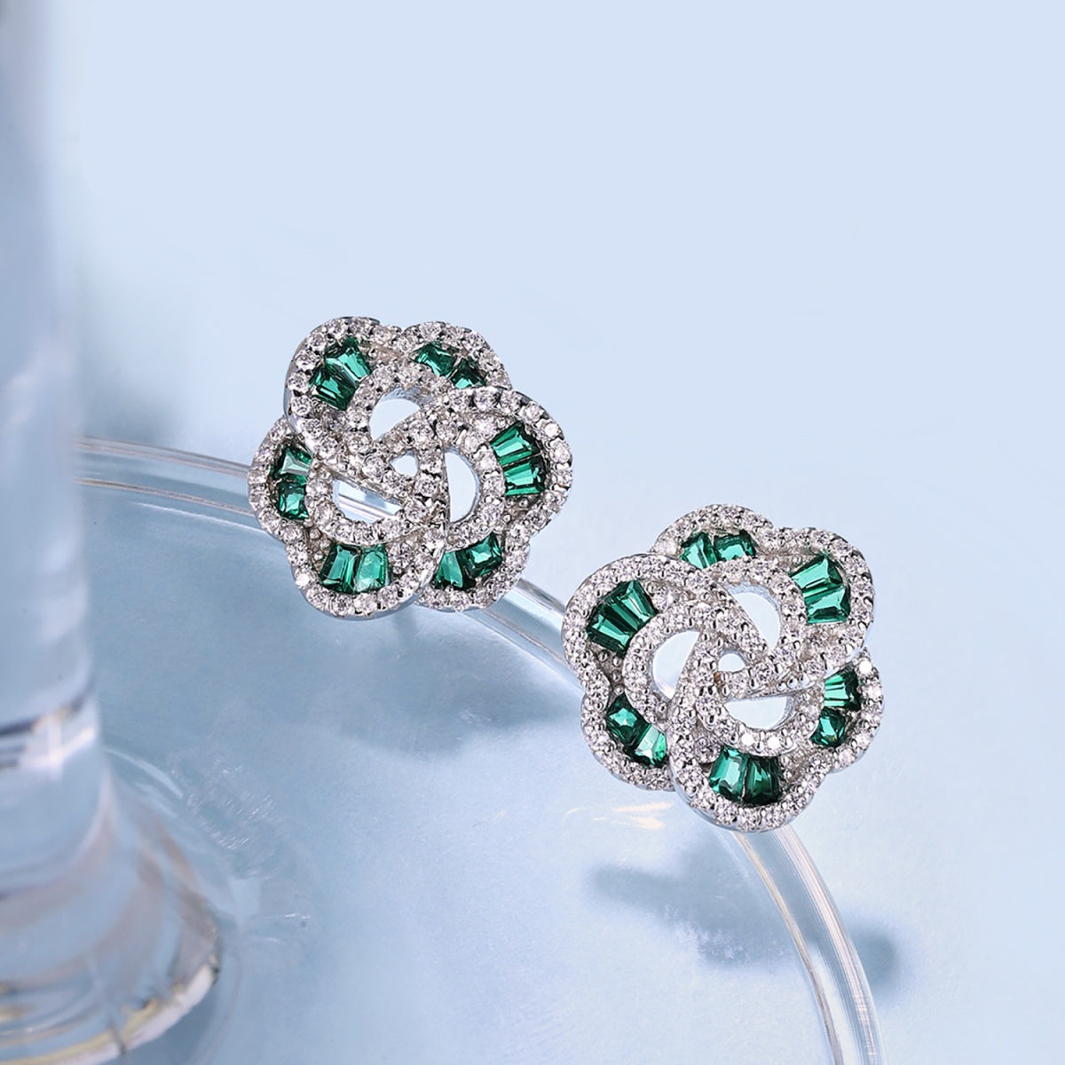 [Lumi Jewels]Exquisite Flower Shape Daily Earrings
