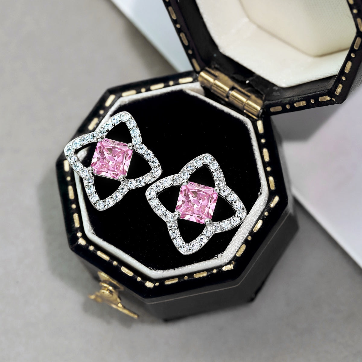 [Lumi Jewels]Elegant Star Shape Princess Cut Daily Earrings