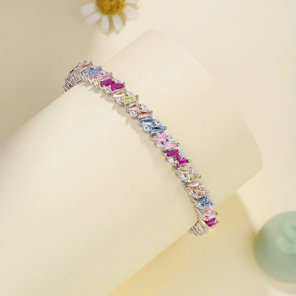 [Lumi Jewels]Ornate Sparkling Multi Cut Party Bracelet