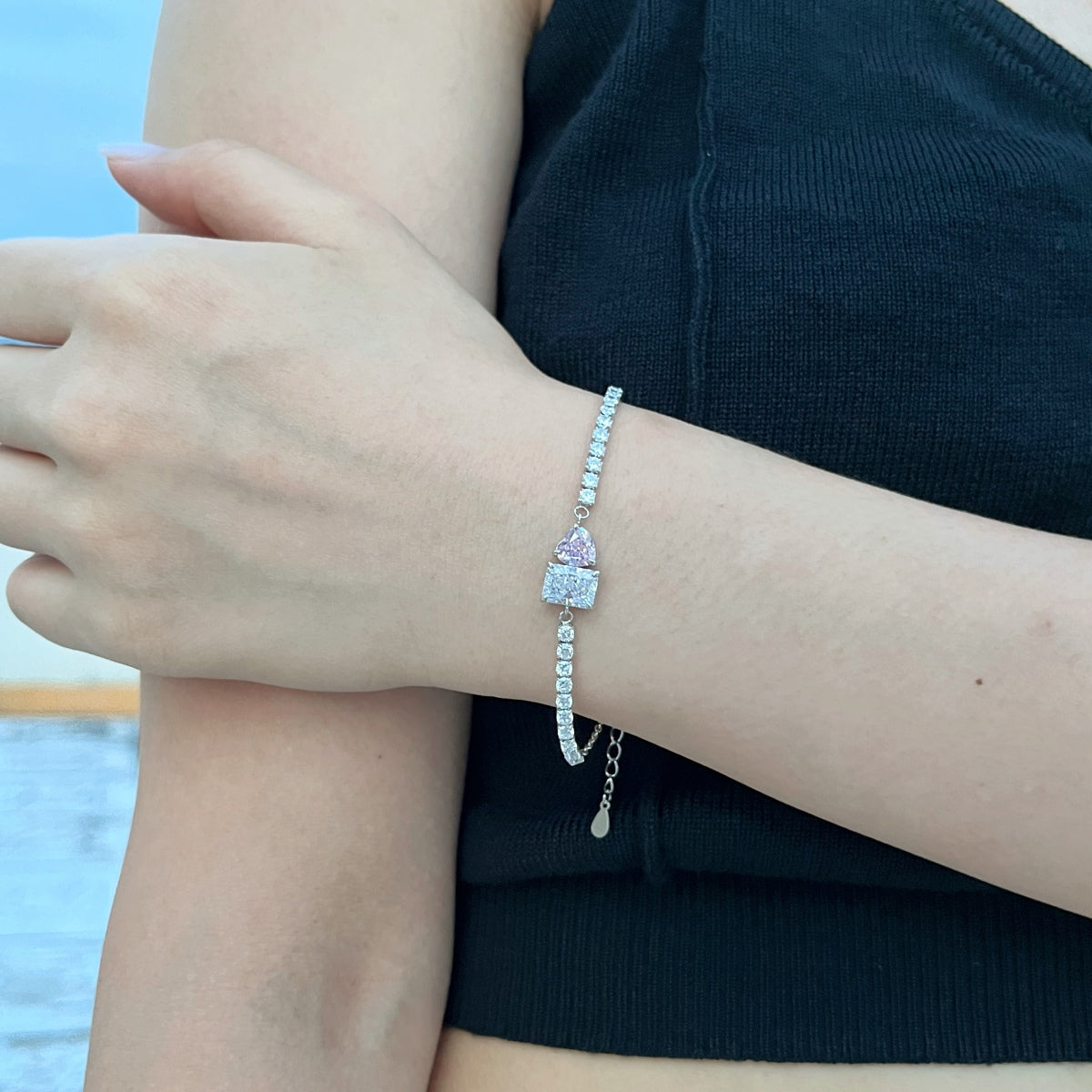 [Lumi Jewels]Dazzling Unique Multi Shape Lover Bracelet