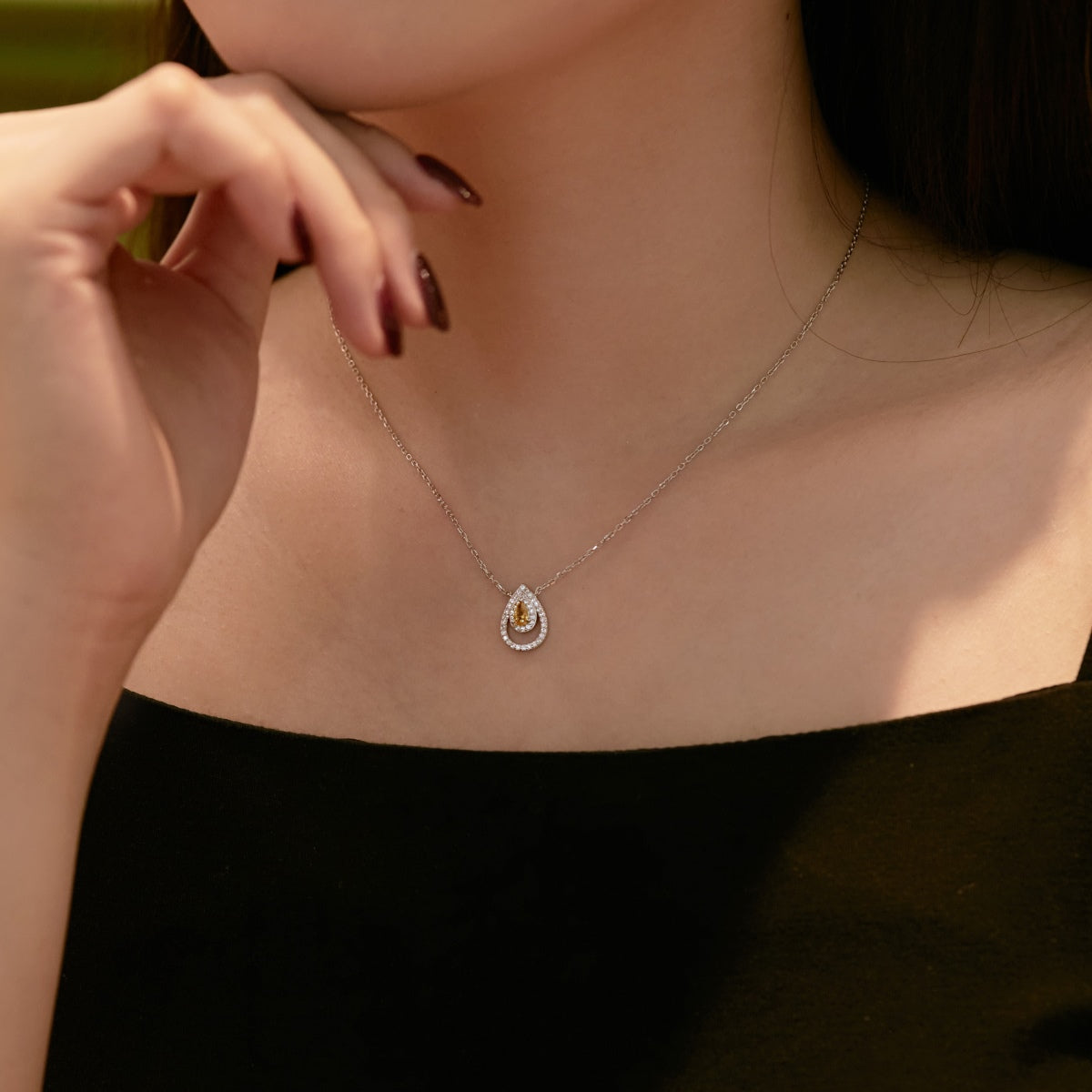 [Lumi Jewels]Sparkling Pear Cut Necklace