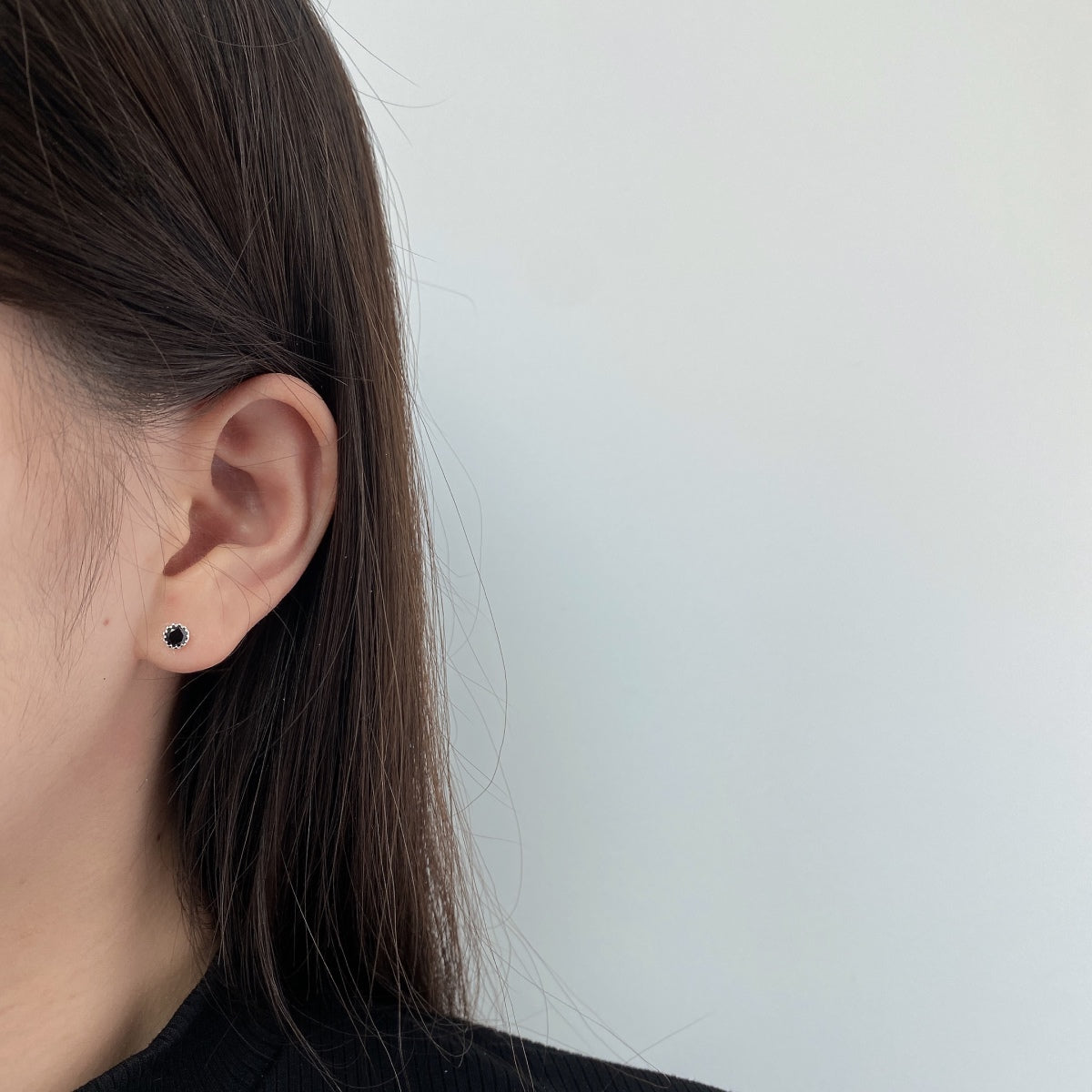 [Lumi Jewels]Sparkling Colorful Round Shape Earrings