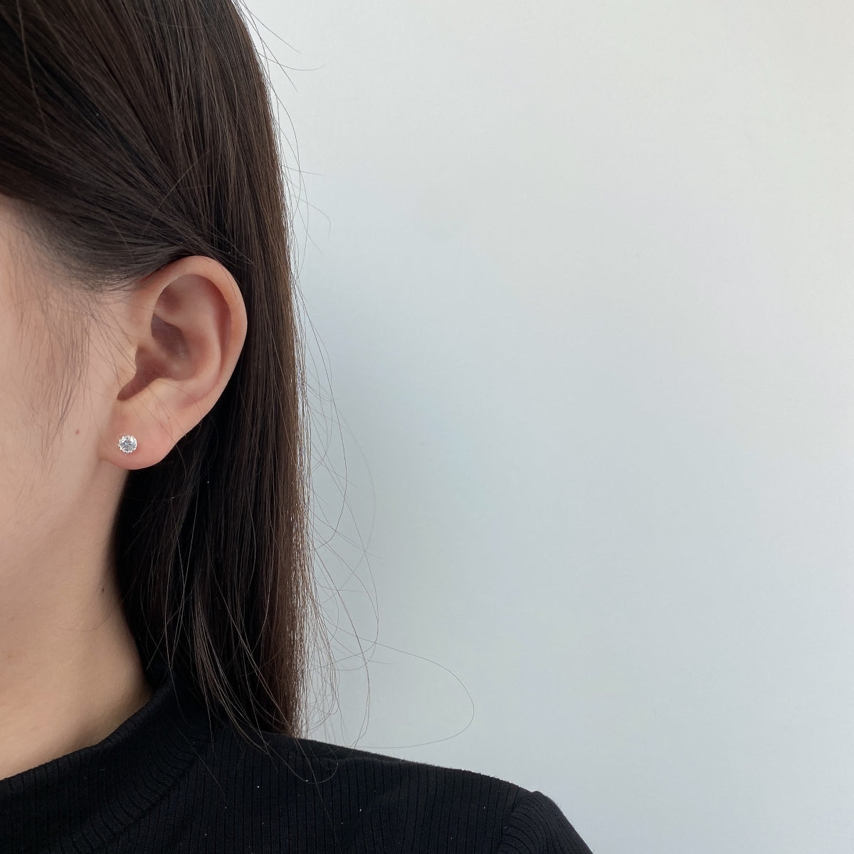 [Lumi Jewels]Sparkling Colorful Round Shape Earrings