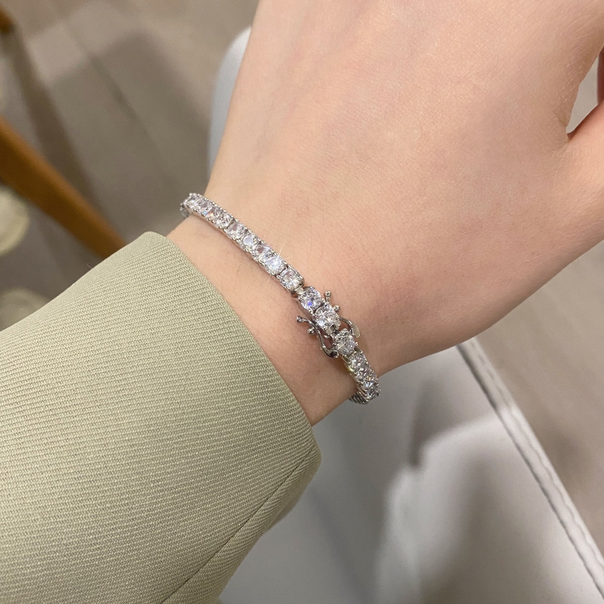 [Lumi Jewels]Luxurious Ornate Round Cut Tennis Bracelet