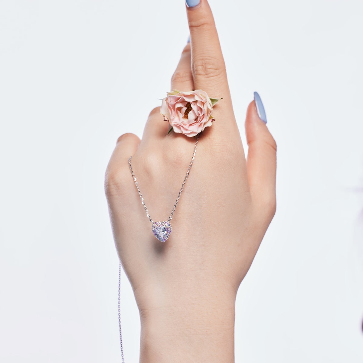 [Lumi Jewels]Exquisite Heart Shape Necklace