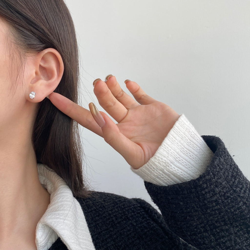 [Lumi Jewels]Oval Classic Dignified Elegant Earrings