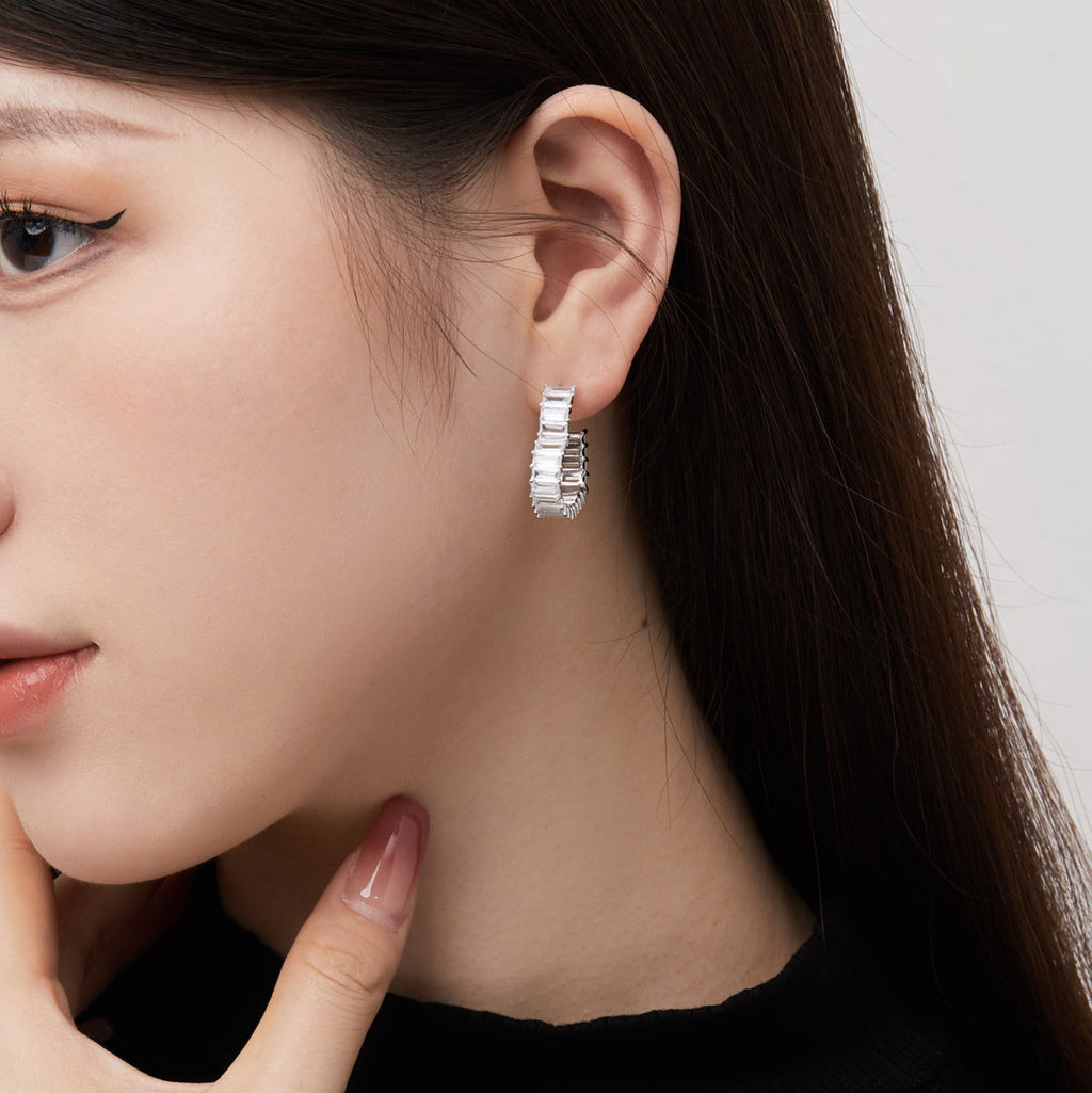 [Lumi Jewels]Radiant Heart Cutout Earrings