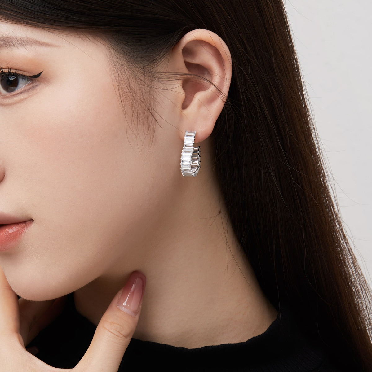 [Lumi Jewels]Radiant Heart Cutout Earrings