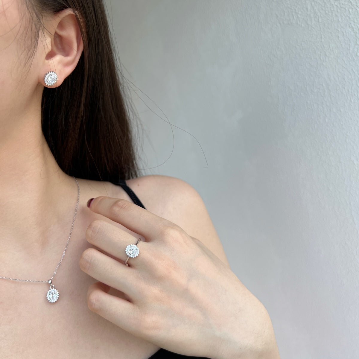 [Lumi Jewels]Delicate Radiant Oval Cut Daily Earrings