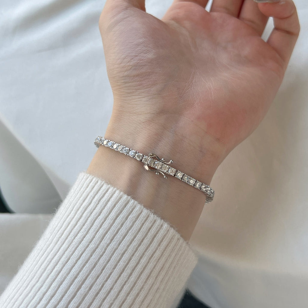 [Lumi Jewels]Dainty Charming Round Cut Tennis Bracelet